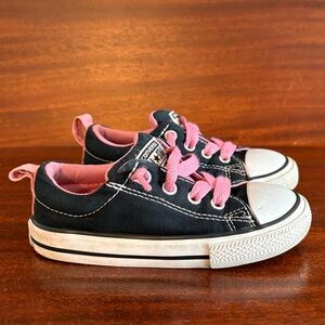 Converse Kids Sneakers in Black and Pink Toddler Size 8